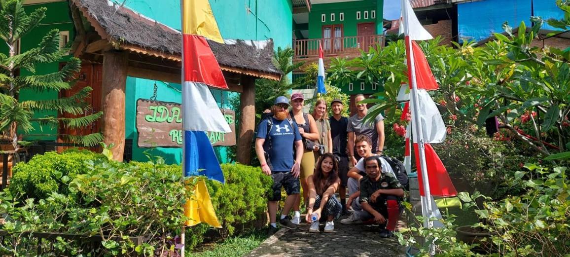 Ida Guest House & Jungle Trekking Bukit Lawang Exterior foto