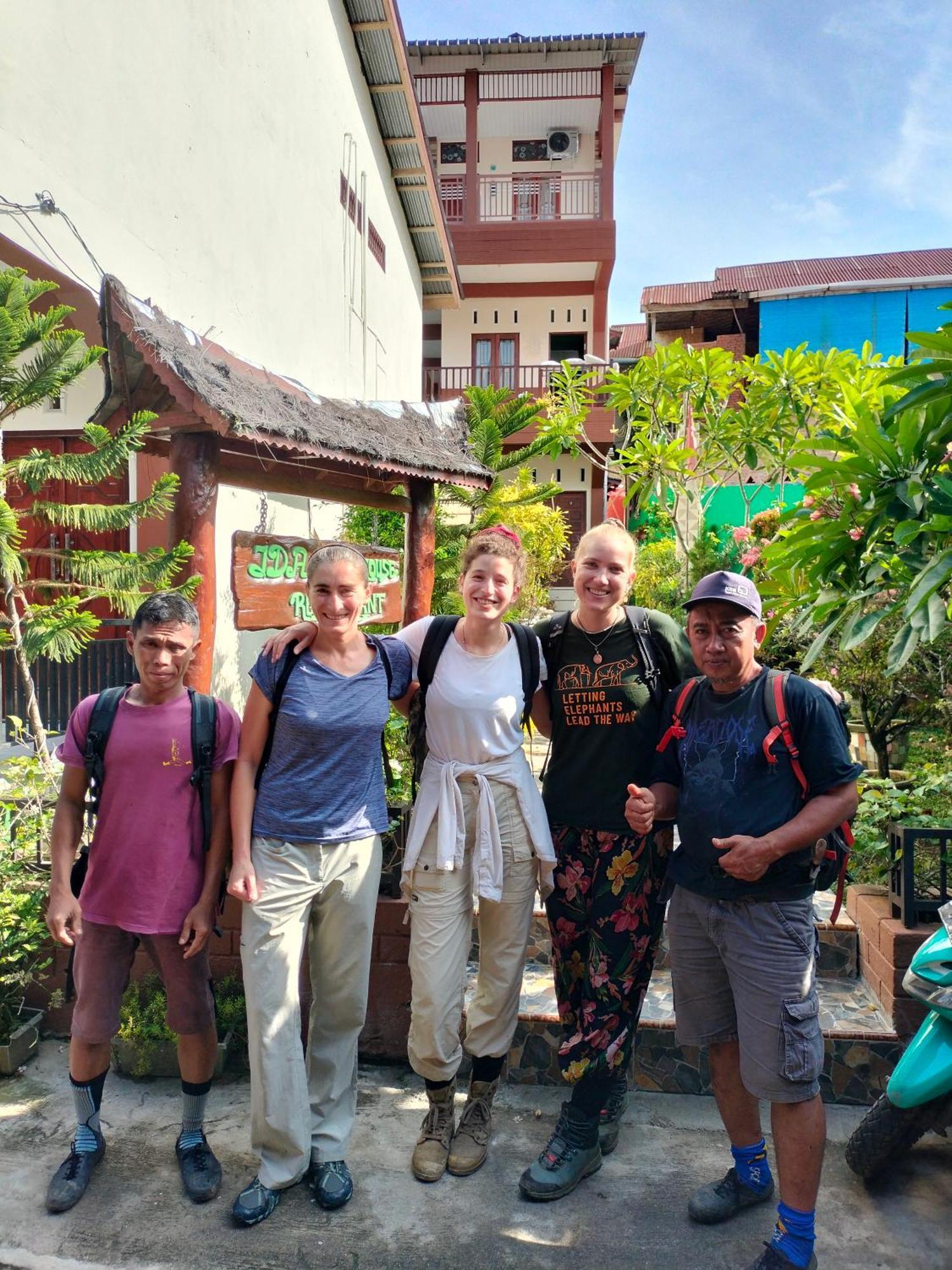 Ida Guest House & Jungle Trekking Bukit Lawang Exterior foto